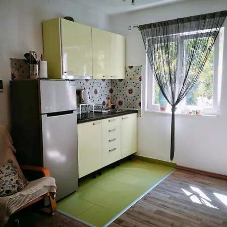 Pivac * Podgora (Split-Dalmatia)